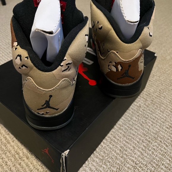 Jordan 5 Supreme 9.5 - Picture 5 of 8